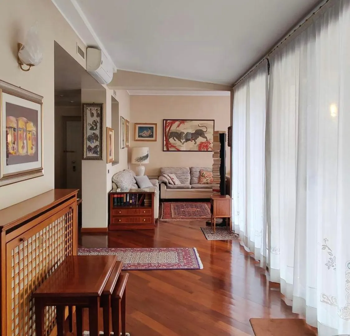 Apartament Elegante Attico Con Terrazza - Porta Venezia Mediolan